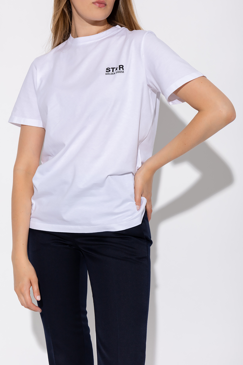 Tシャツ・カットソー GOLDEN GOOSE Woman T-Shirt White GWP01220P00063810363 Women's T-shirt in aged white cotton with seasonal print